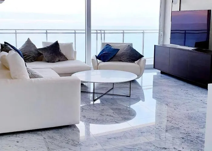 Luxury 37-38 Floor