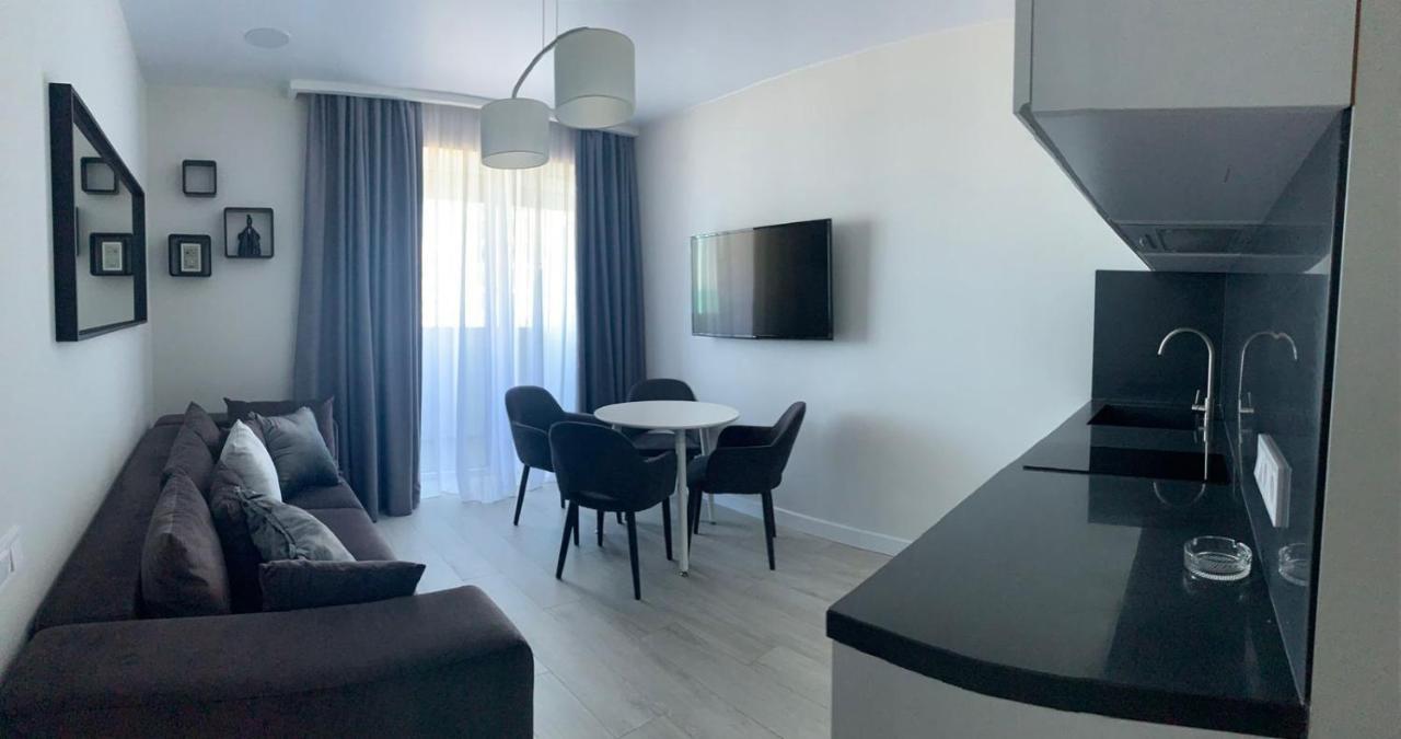 Luxury 37-38 Floor Apartment
