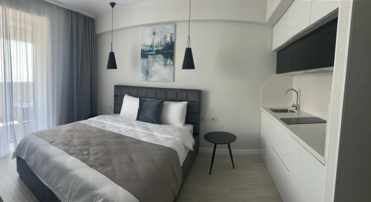 Luxury 37-38 Floor Apartment