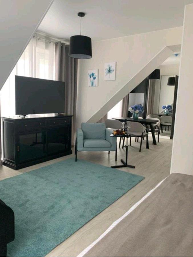 Luxury 37-38 Floor *